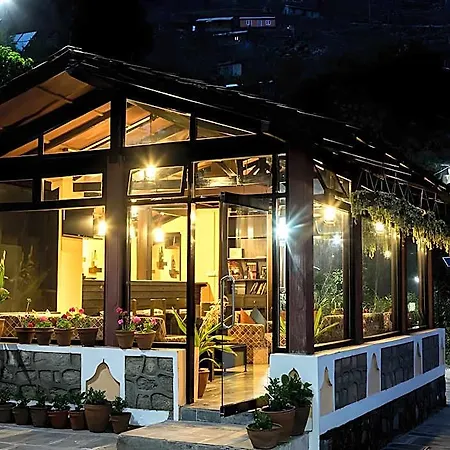 Chhahari Lodge