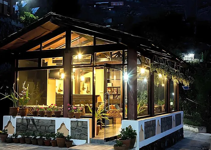Hotel Chhahari